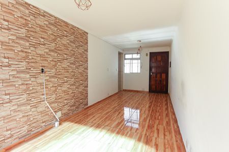 Sala de apartamento para alugar com 2 quartos, 53m² em Itaquera, São Paulo