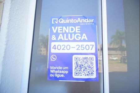 Apartamento para alugar com 52m², 2 quartos e 1 vagaAdesivo