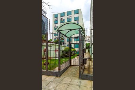 Apartamento à venda com 62m², 2 quartos e sem vaga Apartamento à venda com 62m², 2 quartos e sem vagaFachada