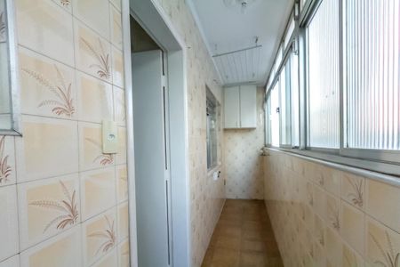 Apartamento à venda com 70m², 2 quartos e 1 vaga Apartamento à venda com 70m², 2 quartos e 1 vagaÁrea de Serviço