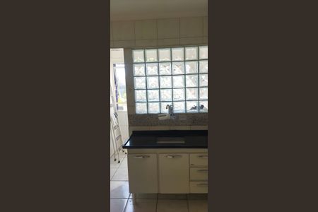 Cozinha de apartamento à venda com 2 quartos, 52m² em Vila Carrão, São Paulo