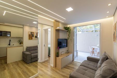 Sala e Cozinha de apartamento à venda com 2 quartos, 75m² em Cidade Líder, São Paulo