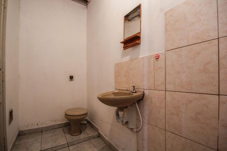 Casa para alugar com 120m², 4 quartos e 2 vagas Casa para alugar com 120m², 4 quartos e 2 vagasBanheiro