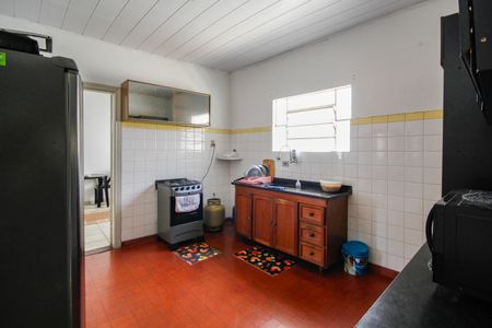 Casa para alugar com 120m², 4 quartos e 2 vagas Casa para alugar com 120m², 4 quartos e 2 vagasCozinha