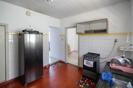 Casa para alugar com 120m², 4 quartos e 2 vagas Casa para alugar com 120m², 4 quartos e 2 vagasCozinha