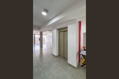 Apartamento à venda com 100m², 2 quartos e 2 vagasElevador