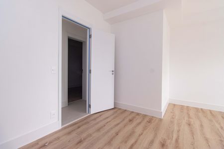Apartamento para alugar com 142m², 3 quartos e 5 vagas Apartamento para alugar com 142m², 3 quartos e 5 vagasCloset da suíte 1