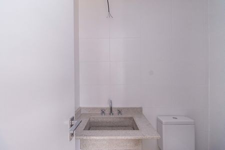 Apartamento para alugar com 142m², 3 quartos e 5 vagas Apartamento para alugar com 142m², 3 quartos e 5 vagasBanheiro da Suíte 2