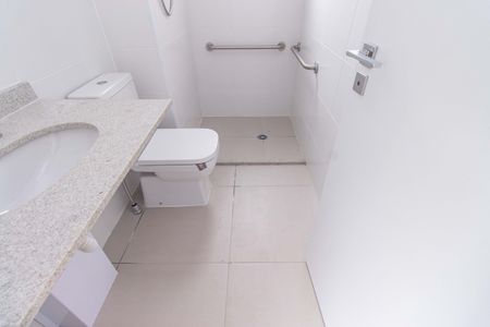 Apartamento para alugar com 142m², 3 quartos e 5 vagas Apartamento para alugar com 142m², 3 quartos e 5 vagasBanheiro da Suíte 3