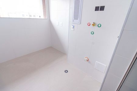 Apartamento para alugar com 142m², 3 quartos e 5 vagas Apartamento para alugar com 142m², 3 quartos e 5 vagasÁrea de Serviço