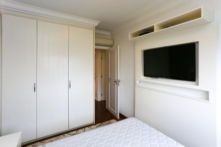 Apartamento para alugar com 160m², 3 quartos e 3 vagas Apartamento para alugar com 160m², 3 quartos e 3 vagassuíte 2