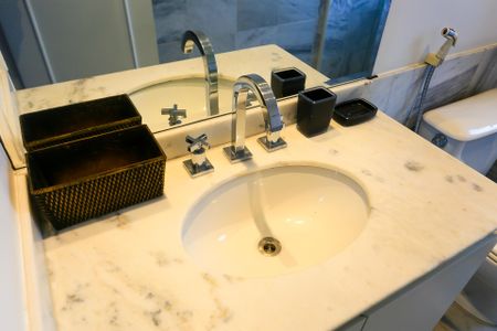 Apartamento para alugar com 160m², 3 quartos e 3 vagas Apartamento para alugar com 160m², 3 quartos e 3 vagasBanheiro da Suíte 2