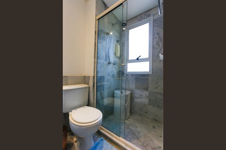 Apartamento para alugar com 160m², 3 quartos e 3 vagas Apartamento para alugar com 160m², 3 quartos e 3 vagasBanheiro da Suíte 1