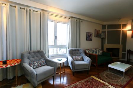 Apartamento para alugar com 160m², 3 quartos e 3 vagas Apartamento para alugar com 160m², 3 quartos e 3 vagassala