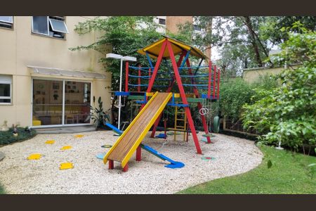 Apartamento para alugar com 160m², 3 quartos e 3 vagas Apartamento para alugar com 160m², 3 quartos e 3 vagasÁrea comum - Playground