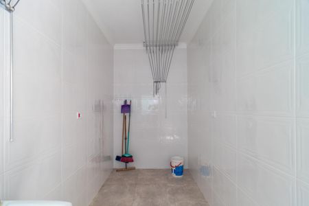 Casa para alugar com 350m², 4 quartos e 5 vagas Casa para alugar com 350m², 4 quartos e 5 vagasÁrea de Serviço