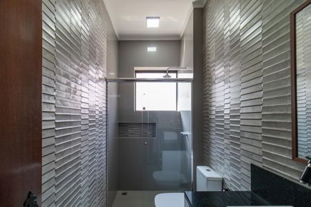 Casa para alugar com 350m², 4 quartos e 5 vagas Casa para alugar com 350m², 4 quartos e 5 vagasBanheiro