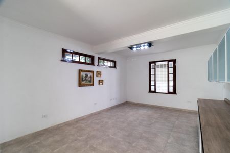 Casa para alugar com 350m², 4 quartos e 5 vagas Casa para alugar com 350m², 4 quartos e 5 vagasCozinha