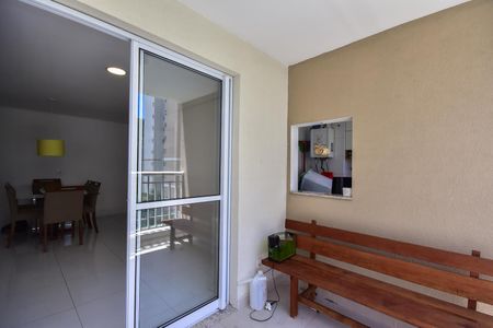 Varanda de apartamento à venda com 2 quartos, 73m² em Jardim Wanda, Taboão da Serra