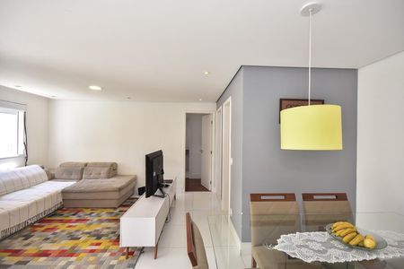 Sala de apartamento à venda com 2 quartos, 73m² em Jardim Wanda, Taboão da Serra