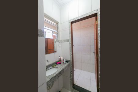 Casa à venda com 209m², 5 quartos e 2 vagas