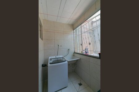 Casa à venda com 209m², 5 quartos e 2 vagas