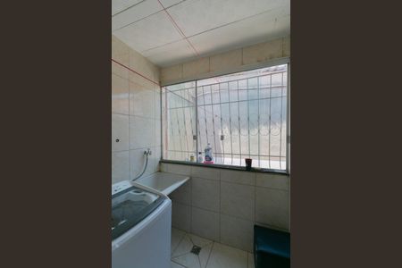 Casa à venda com 209m², 5 quartos e 2 vagas