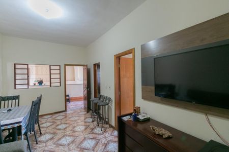 Casa à venda com 209m², 5 quartos e 2 vagas