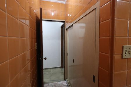 Casa à venda com 115m², 2 quartos e 1 vagaBanheiro