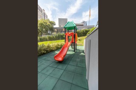 Apartamento para alugar com 45m², 1 quarto e 1 vaga Apartamento para alugar com 45m², 1 quarto e 1 vagaÁrea comum - Playground