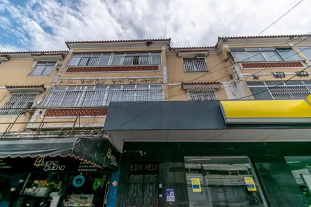 Apartamento à venda com 120m², 2 quartos e sem vaga Apartamento à venda com 120m², 2 quartos e sem vagaFachada do prédio
