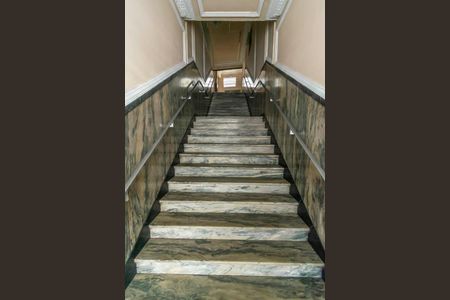 Apartamento à venda com 120m², 2 quartos e sem vaga Apartamento à venda com 120m², 2 quartos e sem vagaÁrea comum - Hall da entrada