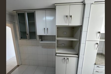 Apartamento à venda com 63m², 2 quartos e 1 vaga Apartamento à venda com 63m², 2 quartos e 1 vagaCozinha