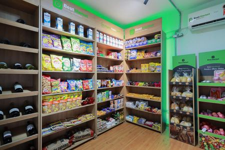 Apartamento à venda com 63m², 2 quartos e 1 vaga Apartamento à venda com 63m², 2 quartos e 1 vagaMercado