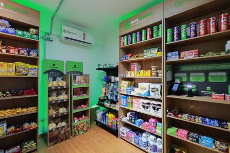 Apartamento à venda com 63m², 2 quartos e 1 vaga Apartamento à venda com 63m², 2 quartos e 1 vagaMercado