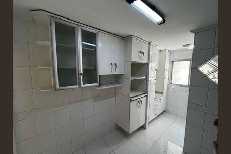 Apartamento à venda com 63m², 2 quartos e 1 vaga Apartamento à venda com 63m², 2 quartos e 1 vagaCozinha