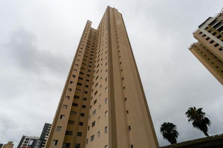Apartamento à venda com 63m², 2 quartos e 1 vaga Apartamento à venda com 63m², 2 quartos e 1 vagaFachada