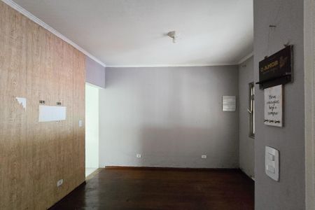 Casa para alugar com 115m², 2 quartos e 2 vagasSala