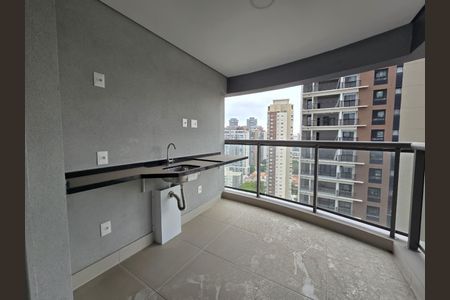 Varanda de kitnet/studio à venda com 1 quarto, 50m² em Jardim das Acacias, São Paulo