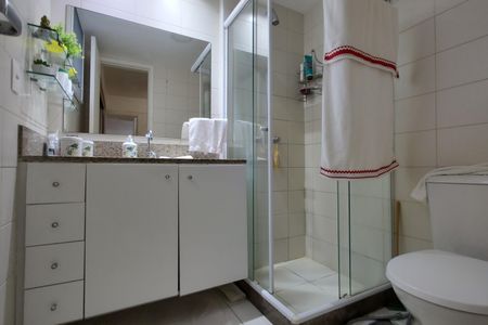 Apartamento para alugar com 85m², 2 quartos e 1 vaga Apartamento para alugar com 85m², 2 quartos e 1 vagaBanheiro da Suíte