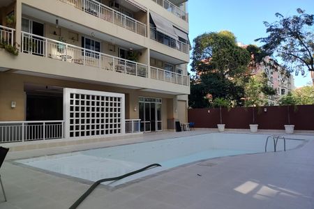 Apartamento para alugar com 85m², 2 quartos e 1 vaga Apartamento para alugar com 85m², 2 quartos e 1 vagaÁrea comum - Piscina