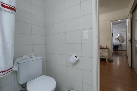 Apartamento para alugar com 85m², 2 quartos e 1 vaga Apartamento para alugar com 85m², 2 quartos e 1 vagaBanheiro da Suíte