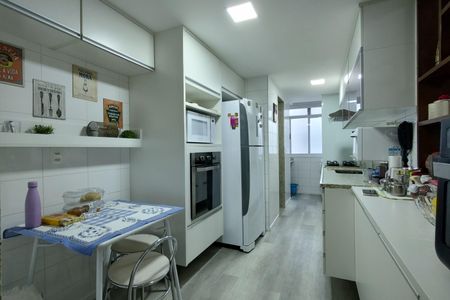 Apartamento para alugar com 85m², 2 quartos e 1 vaga Apartamento para alugar com 85m², 2 quartos e 1 vagaCozinha - Armários