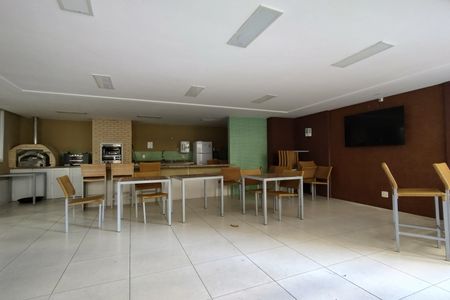 Apartamento para alugar com 85m², 2 quartos e 1 vaga Apartamento para alugar com 85m², 2 quartos e 1 vagaÁrea comum - Churrasqueira