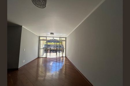 Apartamento à venda com 220m², 3 quartos e 2 vagas Apartamento à venda com 220m², 3 quartos e 2 vagasFoto 01