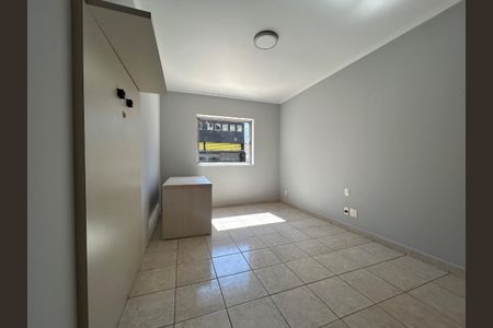 Apartamento à venda com 220m², 3 quartos e 2 vagas Apartamento à venda com 220m², 3 quartos e 2 vagasFoto 29