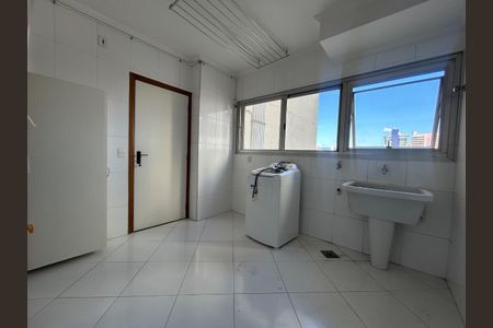 Apartamento à venda com 220m², 3 quartos e 2 vagas Apartamento à venda com 220m², 3 quartos e 2 vagasFoto 01