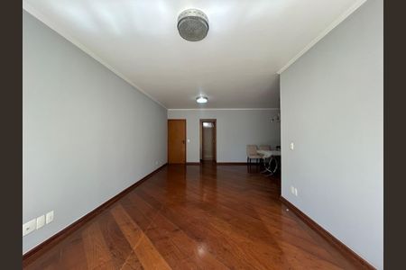 Apartamento à venda com 220m², 3 quartos e 2 vagas Apartamento à venda com 220m², 3 quartos e 2 vagasFoto 01