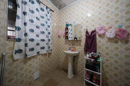 Casa à venda com 120m², 3 quartos e 4 vagasBanheiro