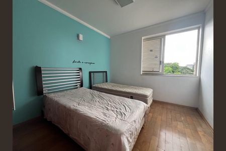 Casa à venda com 351m², 5 quartos e 6 vagas Casa à venda com 351m², 5 quartos e 6 vagasFoto 20